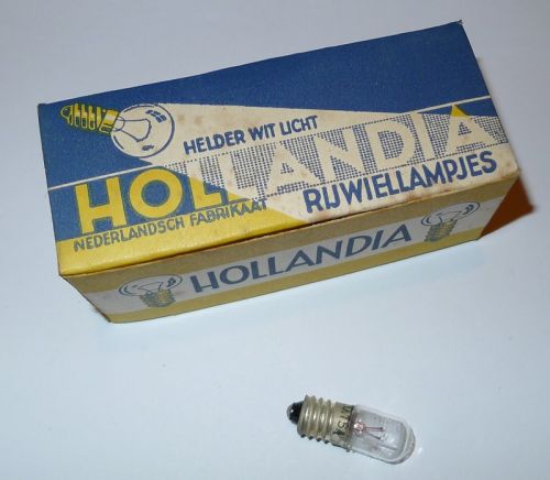 6,8V 0,15A E10 10x28mm Hollandia